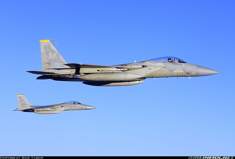Fichier:F-15 general 2.jpg